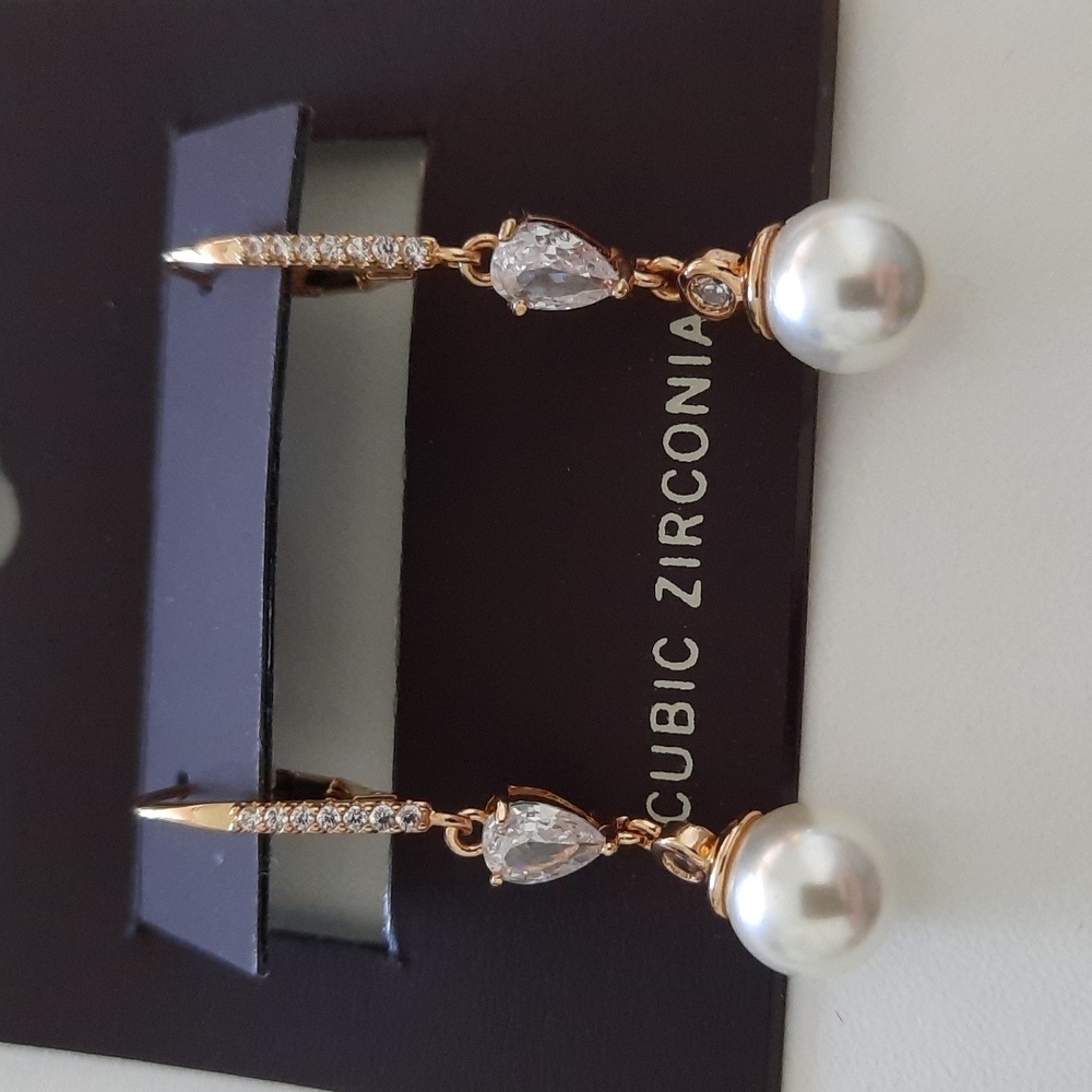NWT Anne Klein Pearl CZ Drop Earrings